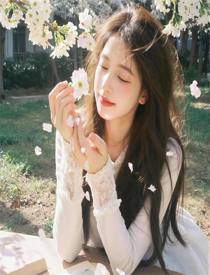 探秘一封陌生女子的来信的文化符号与象征意义